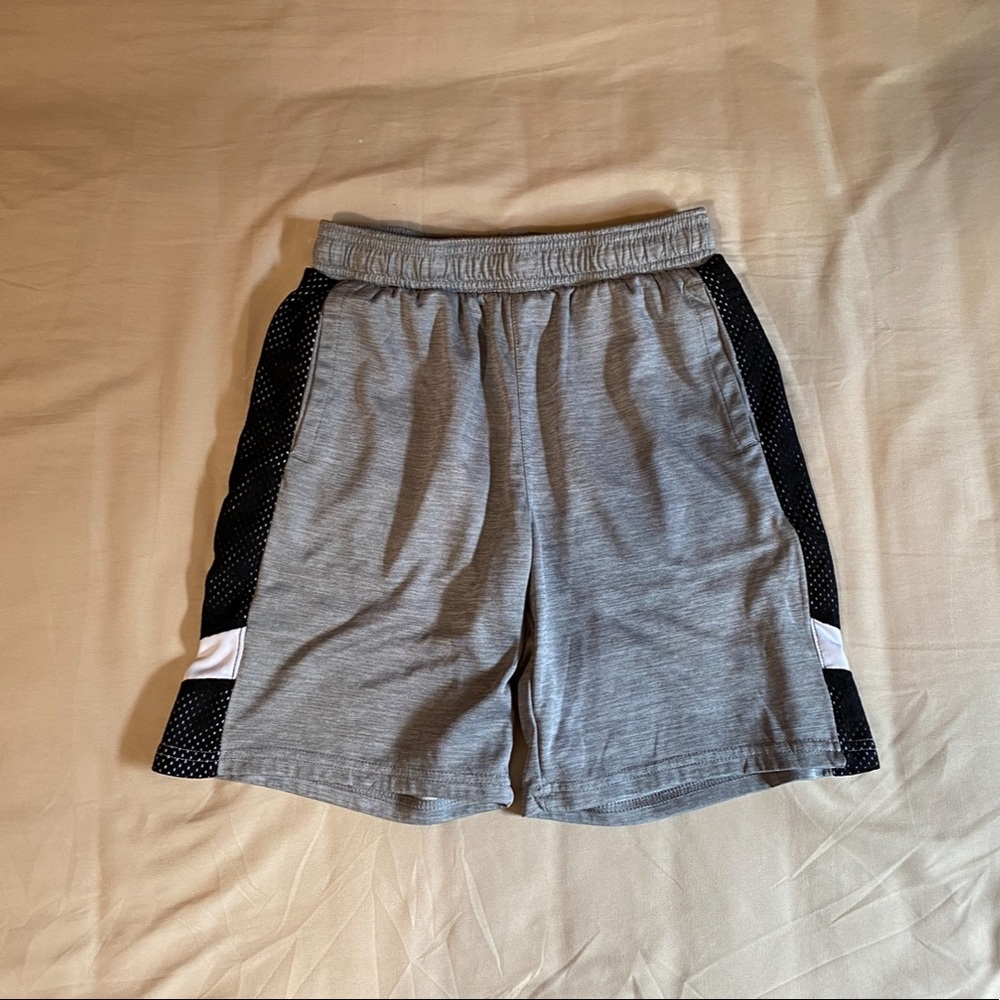 IDEOLOGY BOYS MEDIUM SHORTS